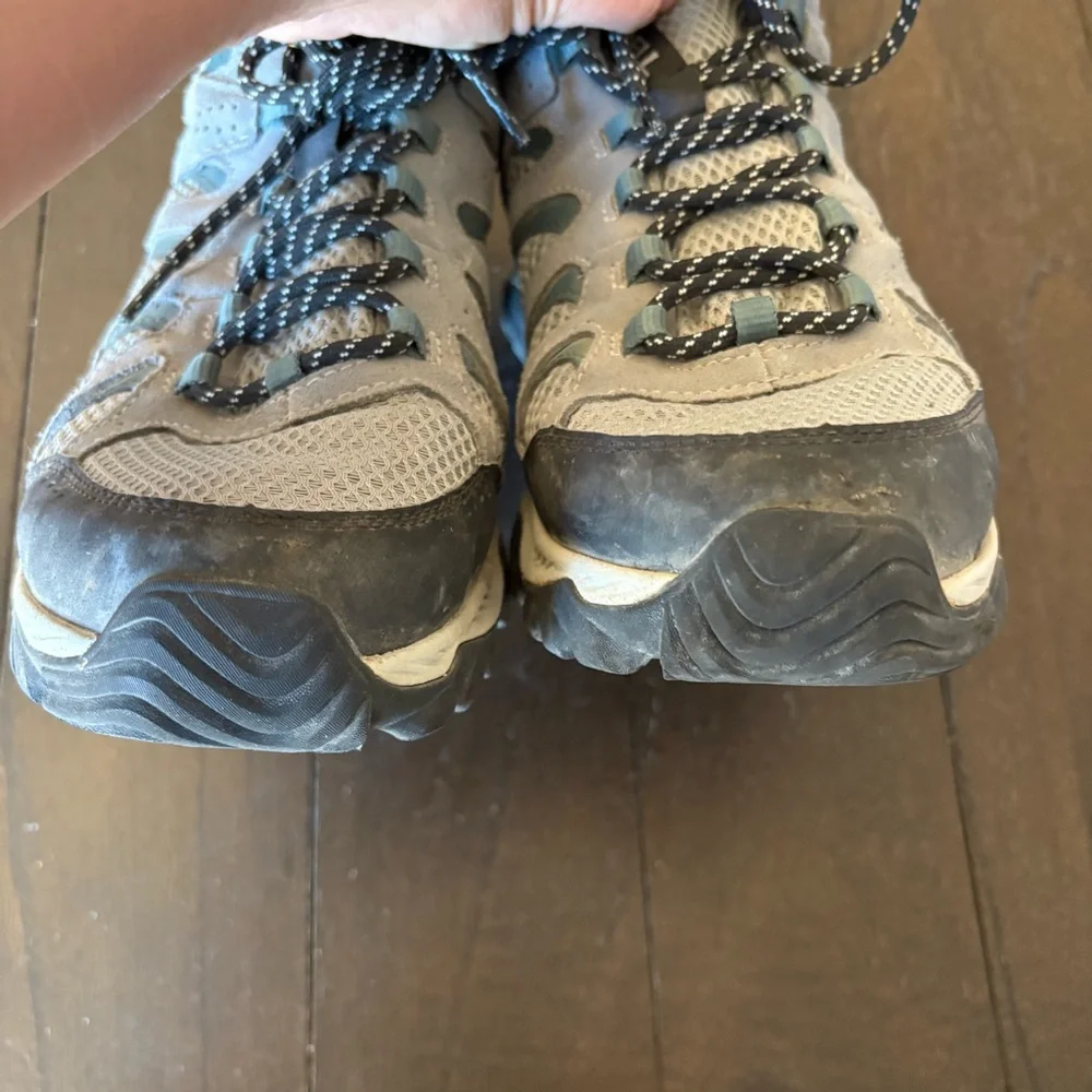 Merrell‎ Oakcreek Mid Waterproof Hiking Boots Outdoor Granola Men’s Size 9.5